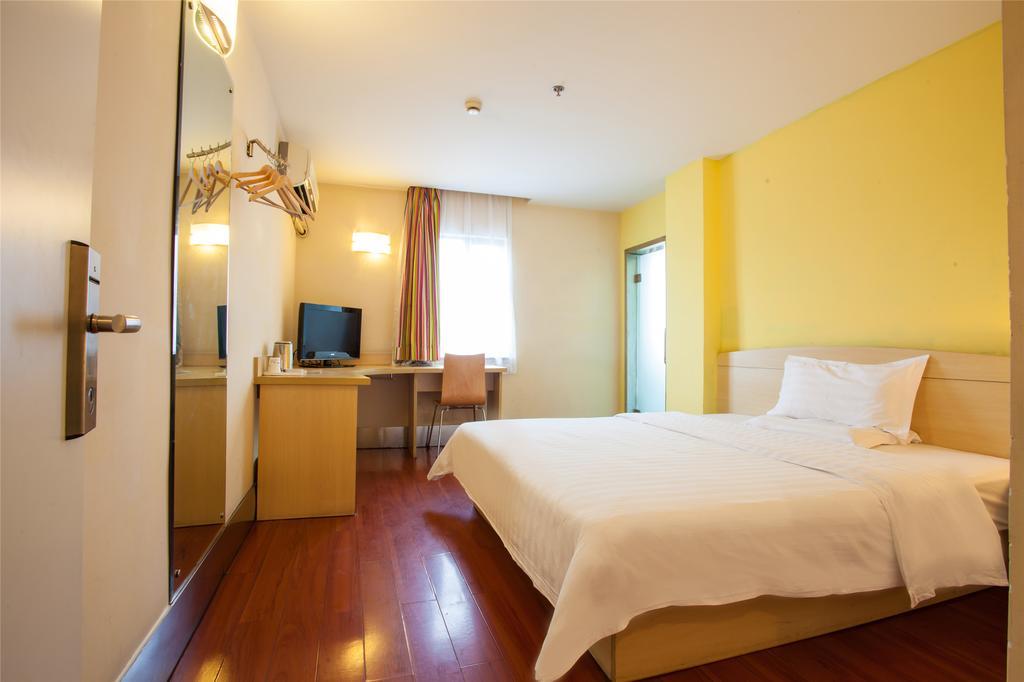 7Days Inn Qingdao Liuting Airport Номер фото