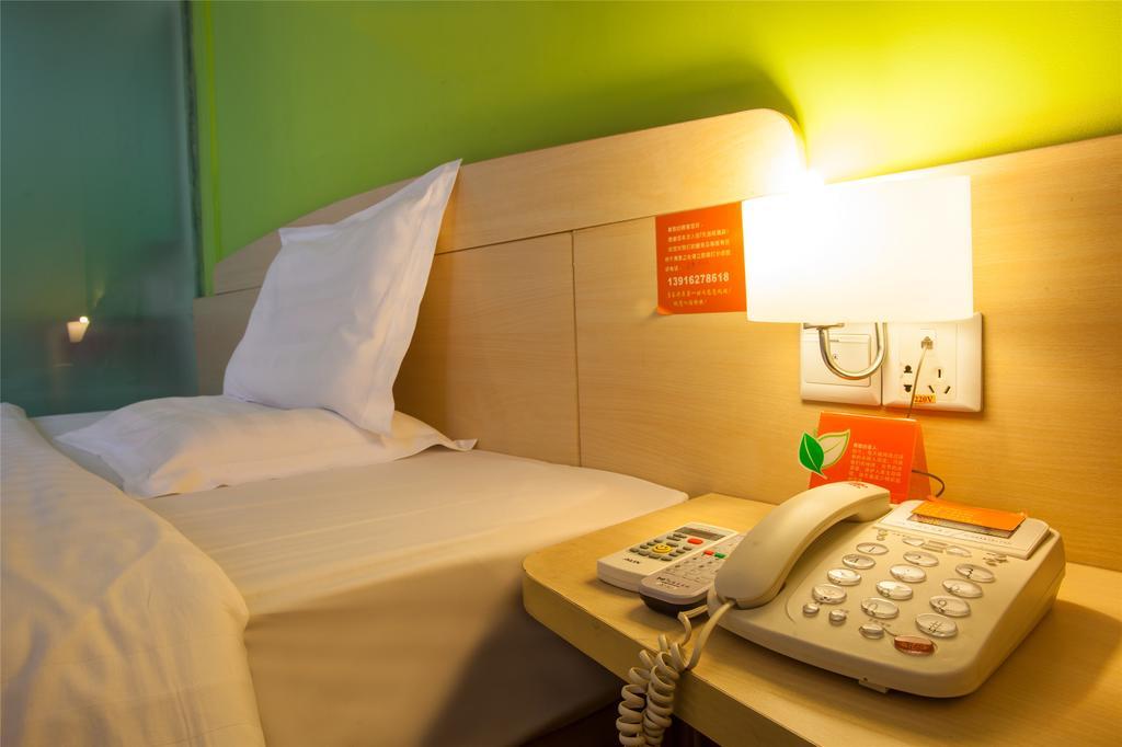 7Days Inn Qingdao Liuting Airport Номер фото